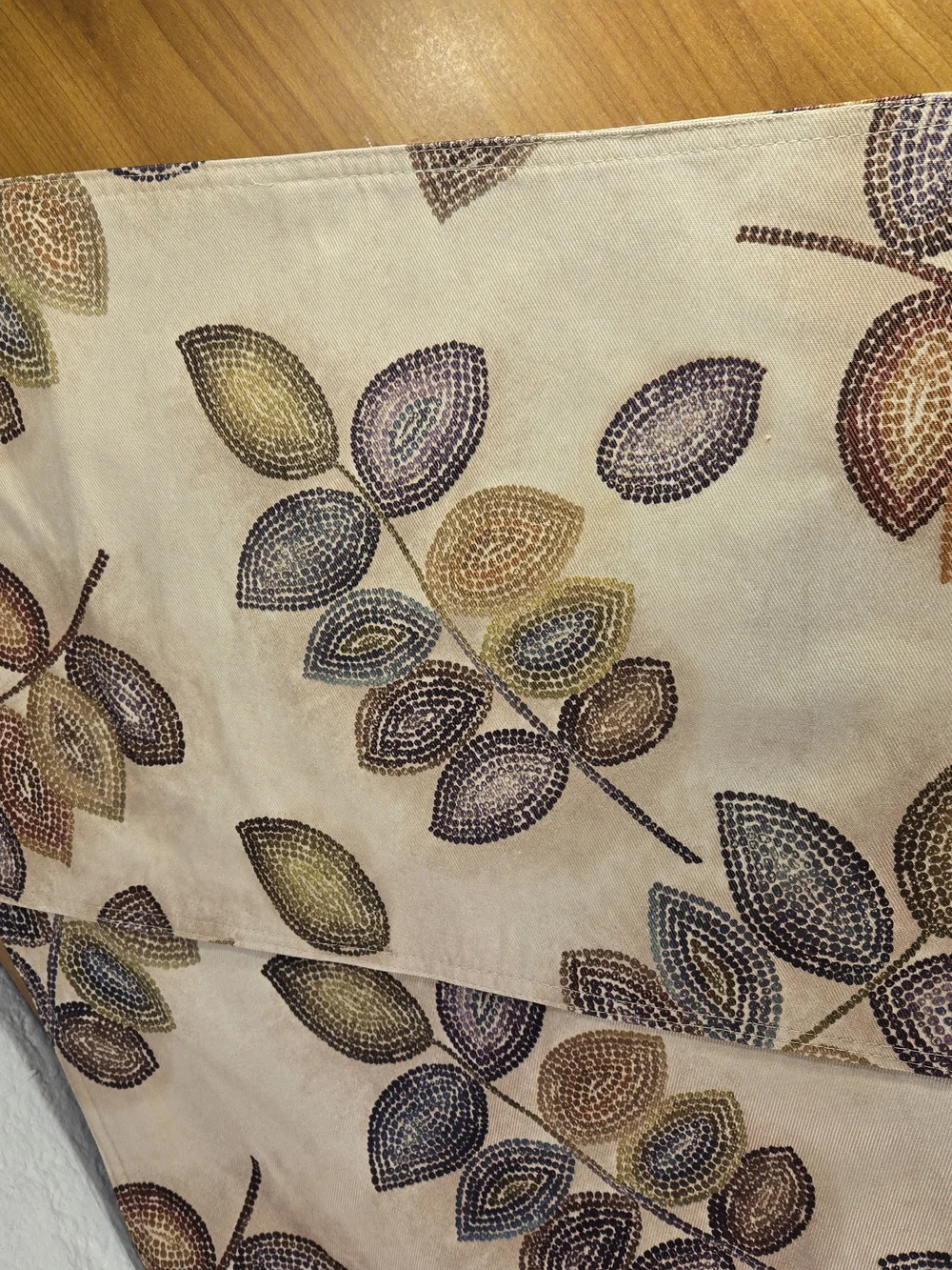 Set of 4 Croscill Brown Floral Place Mats Autumn Leaves 18.5